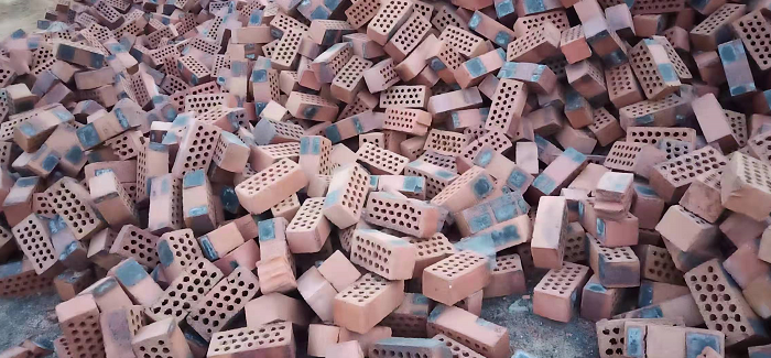 枣庄多孔砖出售2.png